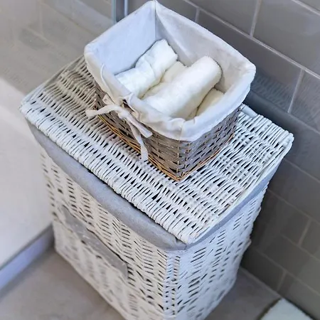 Dom Nad Rzeka Δωμάτια σε οικογενειακή κατοικία *